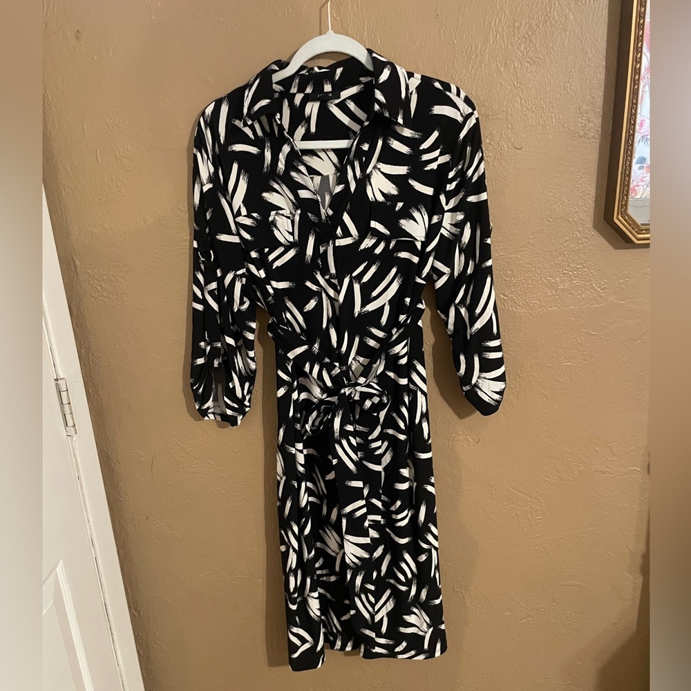 Alfani black and white belted knee length long sleeve dress office business plus